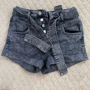 SOLD‼️Maje Shorts | Womens Belted faded shorts in size 36/small